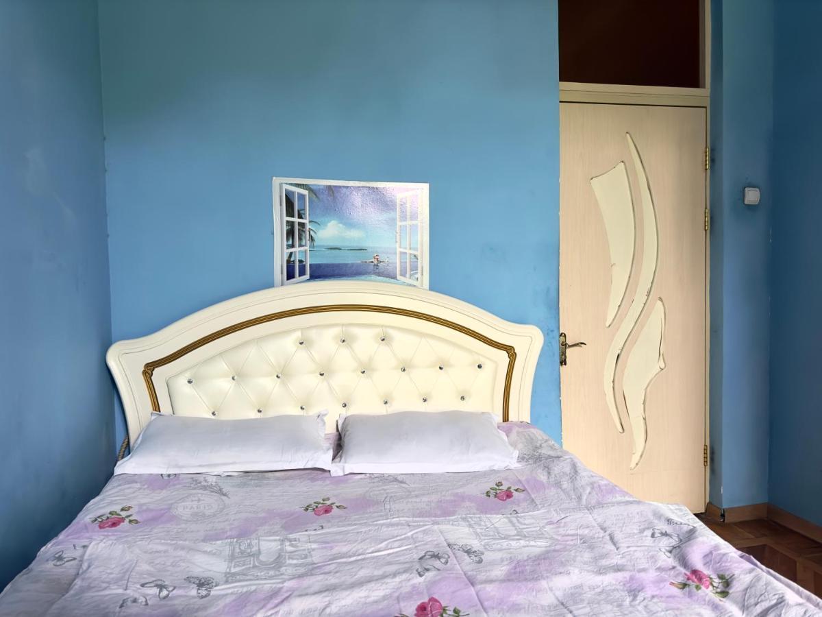 Karson Family Hostel & Guest House Erevan Esterno foto