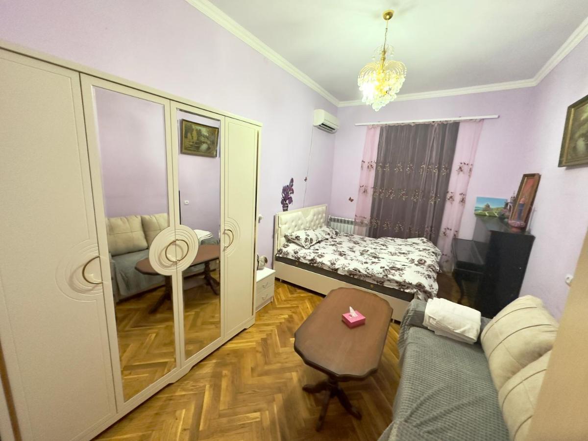 Karson Family Hostel & Guest House Erevan Esterno foto