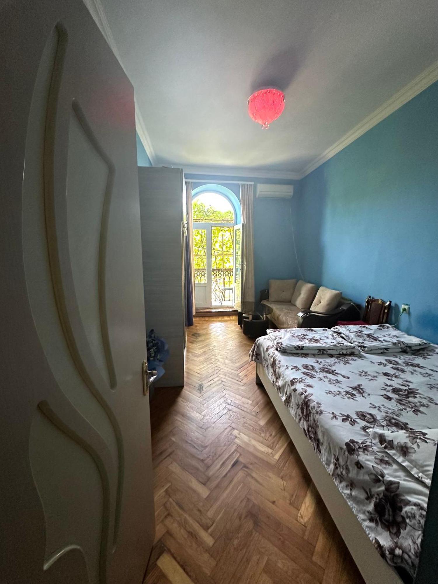 Karson Family Hostel & Guest House Erevan Esterno foto