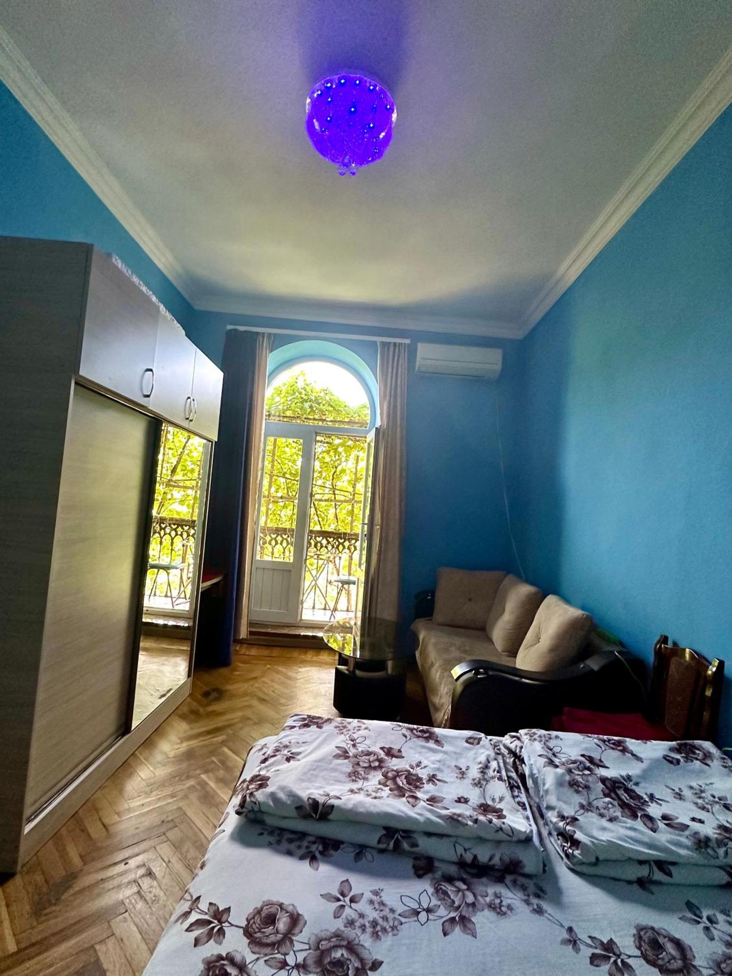 Karson Family Hostel & Guest House Erevan Esterno foto